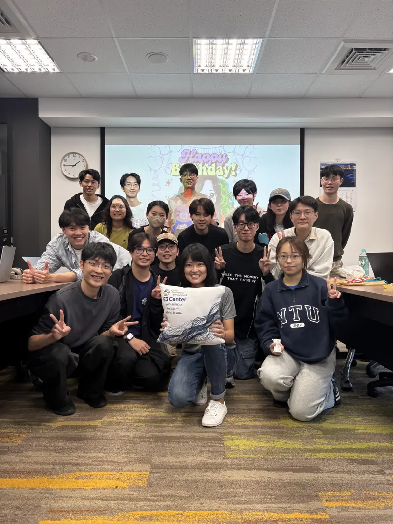 Apr. '26. Prof. Hsieh’s Birthday Celebration with the E3 Group.
