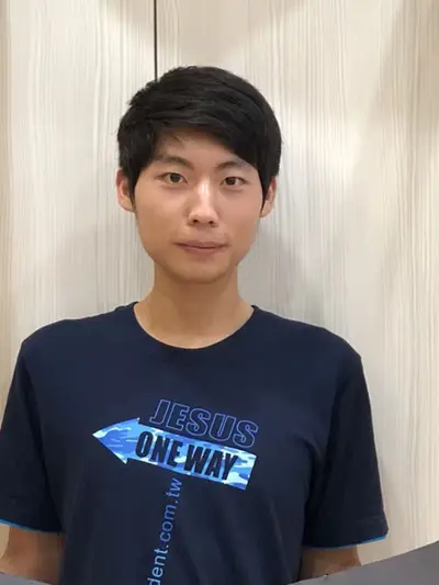 Evan 馮意凡
