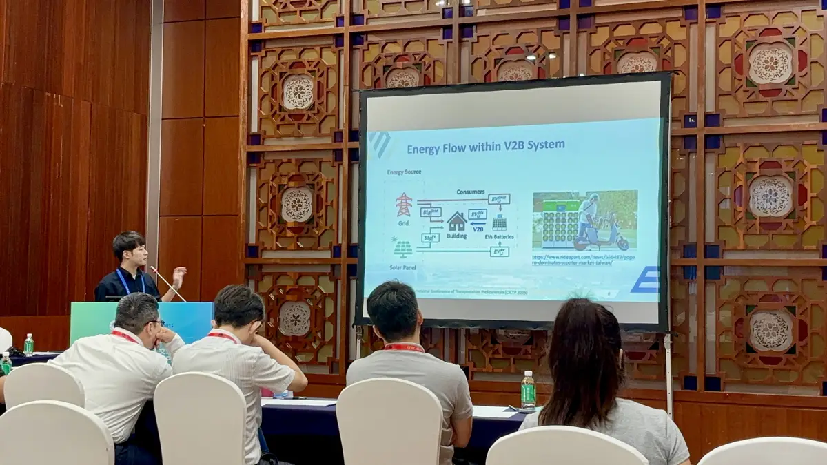 Jian Hern Yeoh presenting his research at CICTP 2025