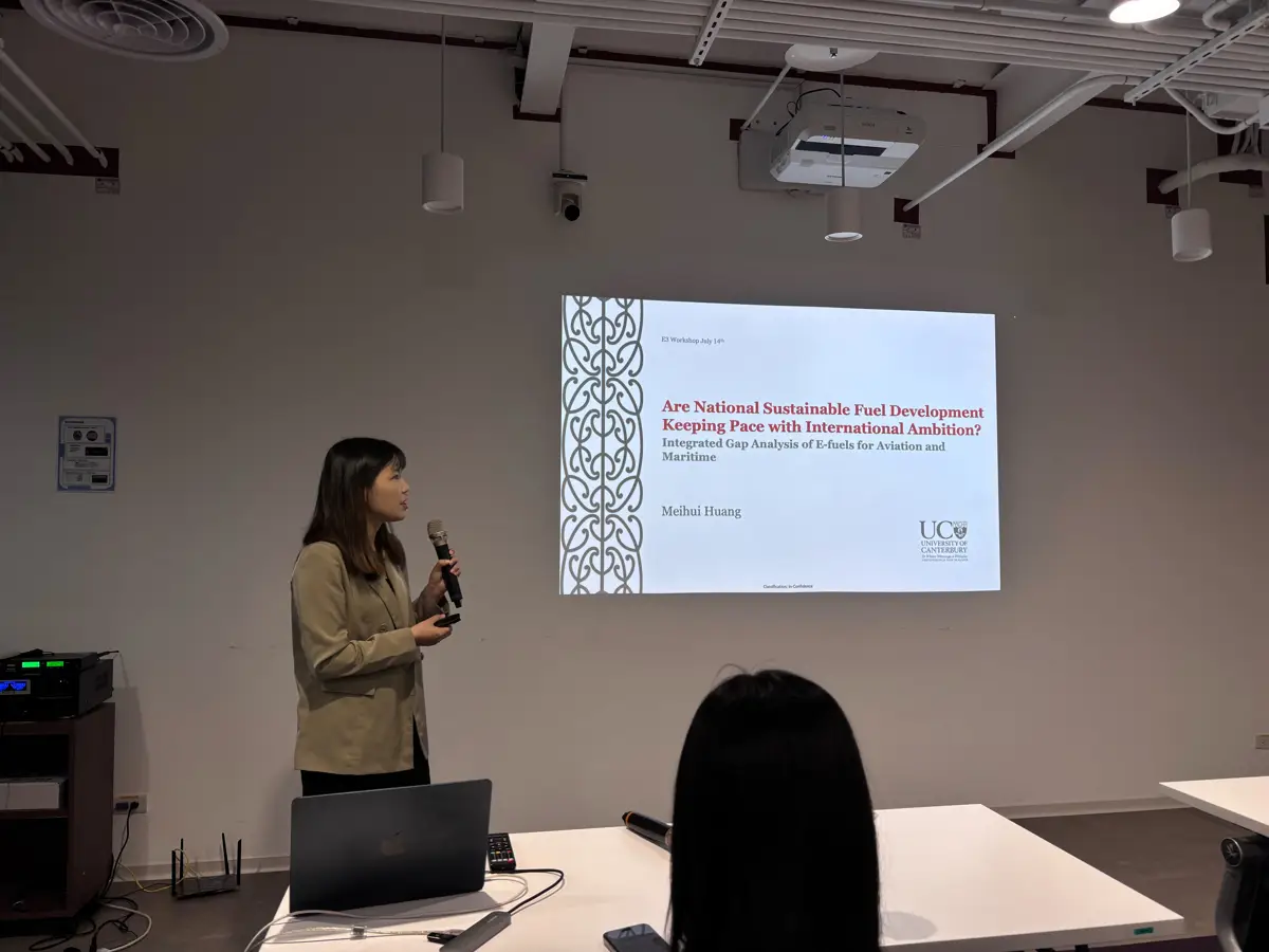 Mei-Hui Huang opens her talk on national sustainable fuel development and international ambition