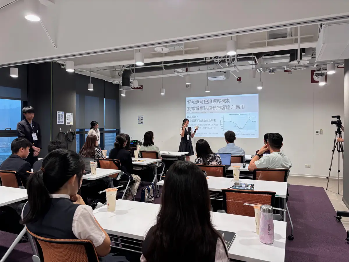 A Wego student presents her research project